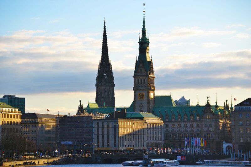 Hamburg: Hop-On Hop-Off Bus Tour Family Ticket - Highlights and Limitations Based on Reviews