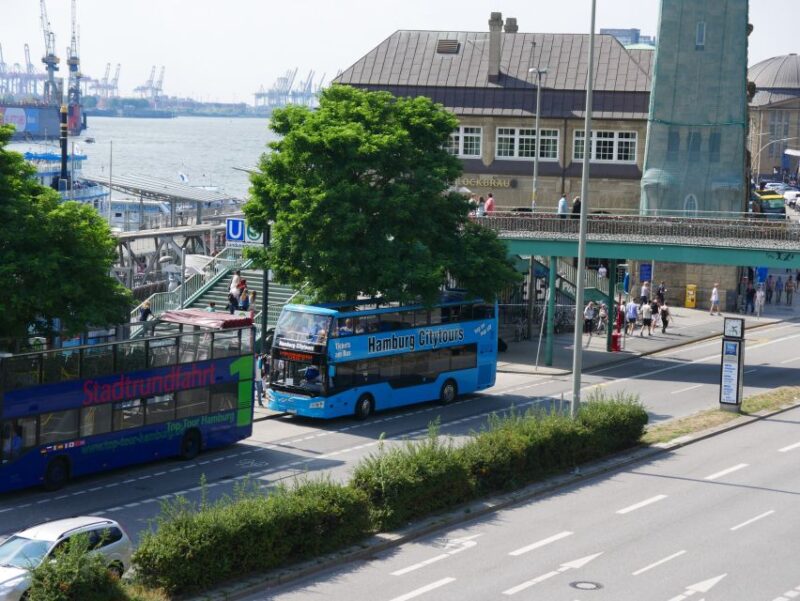 Hamburg: Line F Hop-On Hop-Off Bus and Boat Tour - Exploring Hamburg’s Green Spaces and Shopping Streets