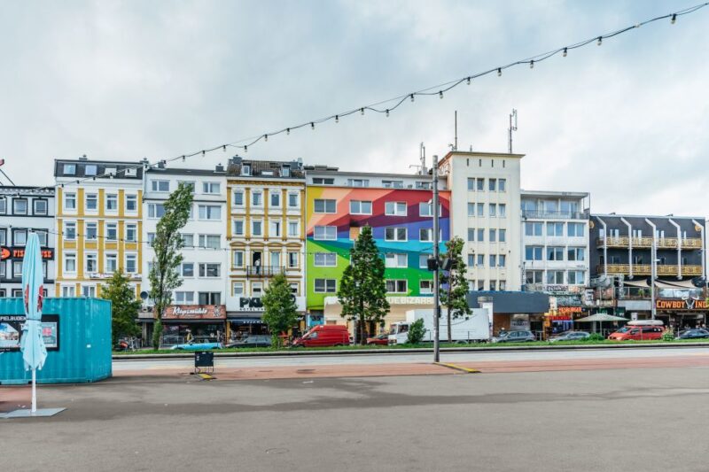 Hamburg: Lust, Luden & Die Große Freiheit Tour - Insights into the District’s Law Enforcement and Business