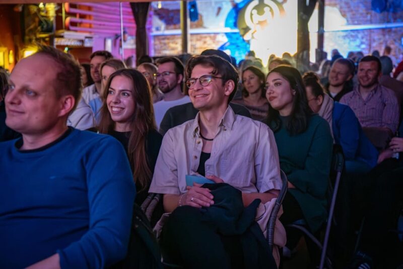 Hamburg: Moin Comedy Club Stand Up Comedy Live Show Ticket - Comparing the Moin Comedy Club to Other Hamburg Comedy Venues