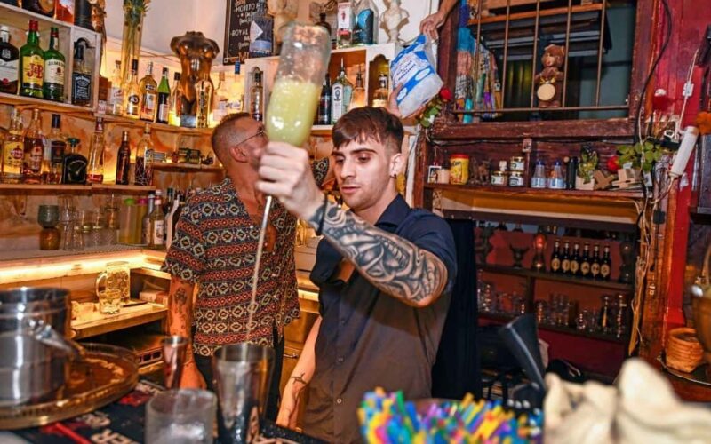 Hamburg New Years Eve Pub Crawl Hidden Bars, VIP Club Entry - Visiting Hamburg’s Hidden Bars and Unique Venues