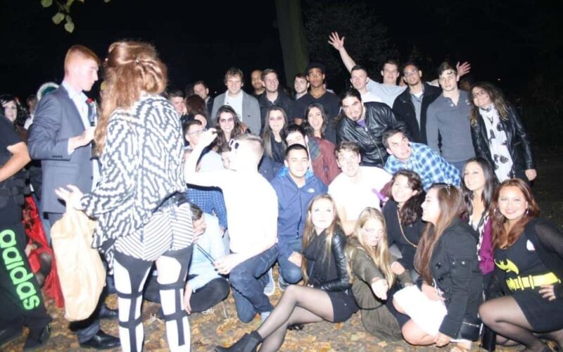 Hamburg New Years Eve Pub Crawl Hidden Bars, VIP Club Entry - Enjoying the Open Bar and Social Atmosphere