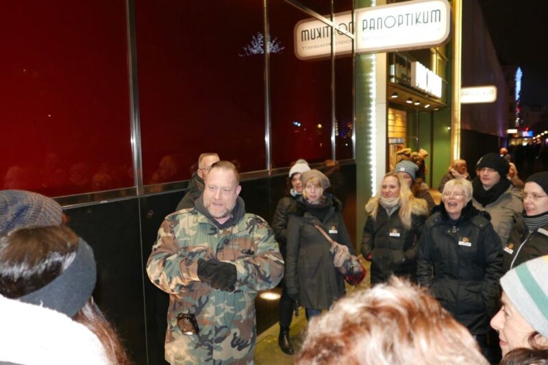 Hamburg: Olivia Jones Tour with Iconic Barker Fabian - Key Points