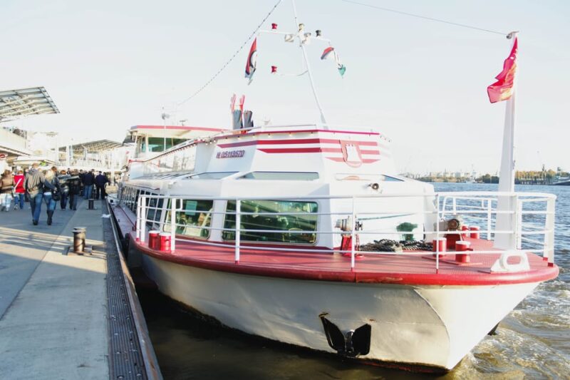 Hamburg: Party Harbor Cruise with Olivia Jones - What Makes This Harbor Tour Stand Out