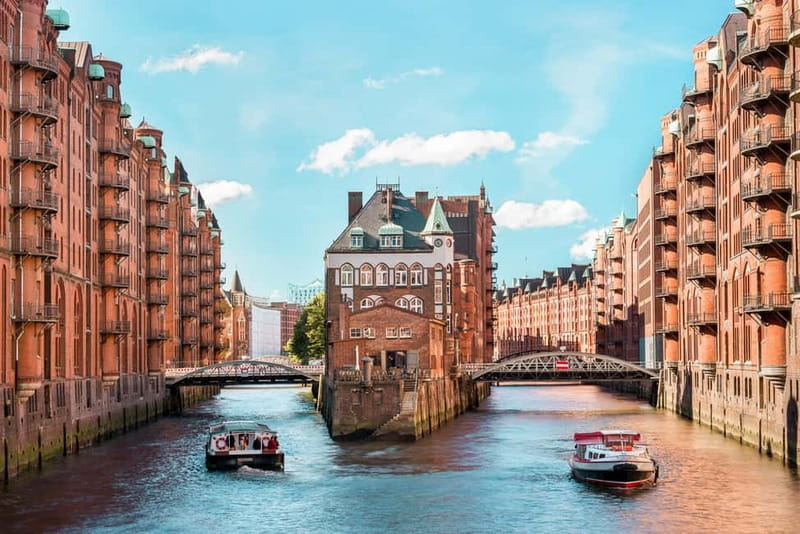 Hamburg: Private Driving Tour with Local Guide 5 hrs - Exploring Hamburgs Neighborhoods and Colorful Districts