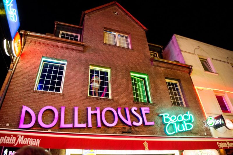 Hamburg: Private Tour Red Light District Walking Tour - The Unique Rules of Herbertstrasse