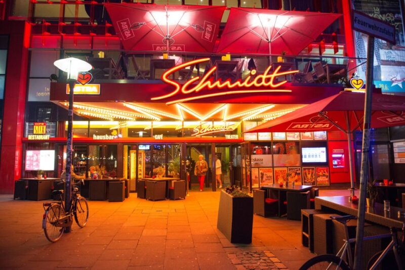 Hamburg: Private Tour Red Light District Walking Tour - The Role of the Guide: Knowledge and Stories