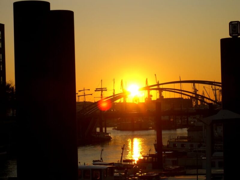 Hamburg: Private - Town Hall, Speicherstadt, Elbphilharmonie - Key Points