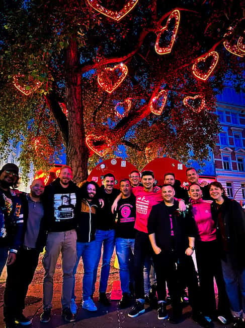 Hamburg: Pubcrawl & Nightlife Tour at St.Pauli - Key Points