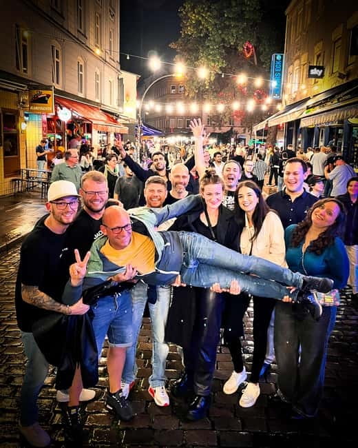 Hamburg: Pubcrawl & Nightlife Tour at St.Pauli - The Guide’s Role: Friendly, Knowledgeable, and Attentive