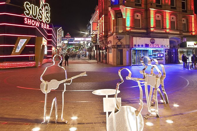 Hamburg Reeperbahn Tour with a Guide - Key Points