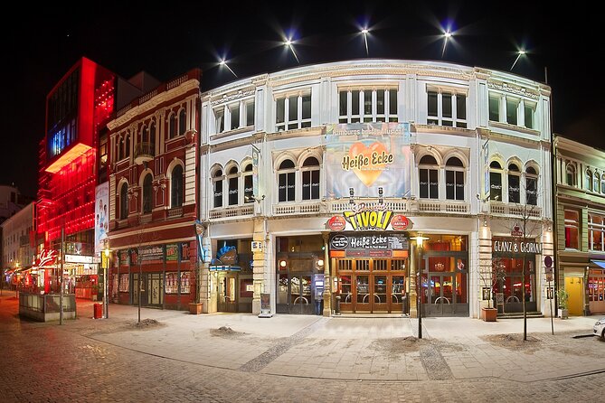 Hamburg Reeperbahn Tour with a Guide - The Guide and Their Storytelling Style