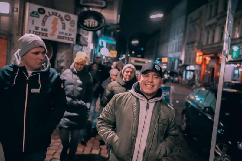 Hamburg: Reeperbahn tour with Daniel Schmidt from the Elbschlosskeller - Key Points