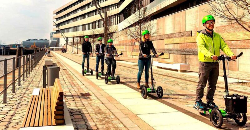 Hamburg: Sightseeing Tour with 'Scuddy' - Key Points