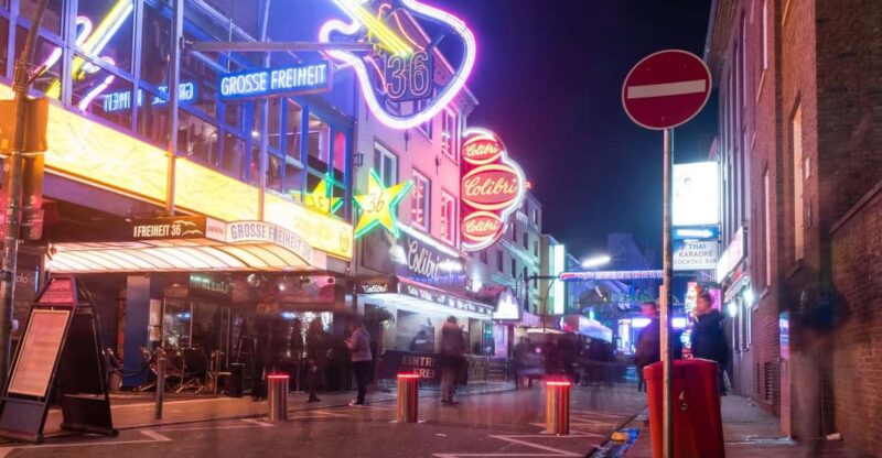 Hamburg: Sin & Sex Guided Tour of Reeperbahn - Highlights of the Reeperbahn Experience