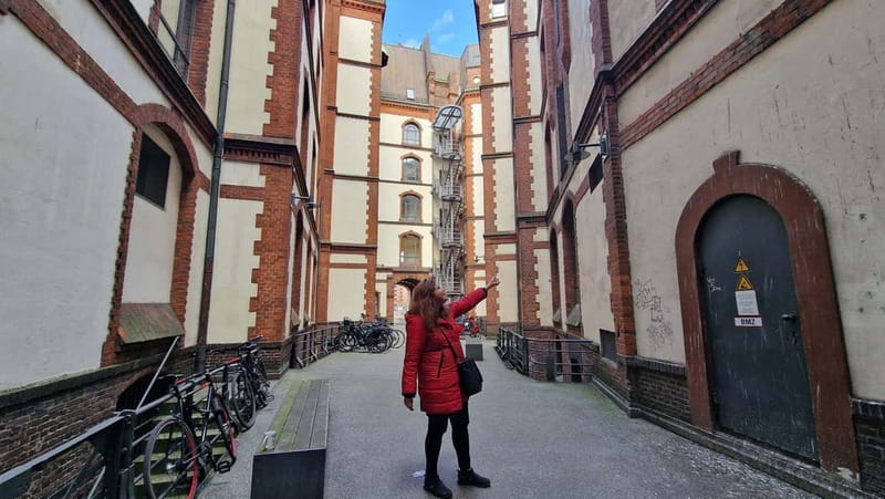 Hamburg: Speicherstadt, HafenCity + Elbphilharmonie Tour - Discover Hamburg’s Warehouse District, HafenCity, and Elbphilharmonie from the Outside