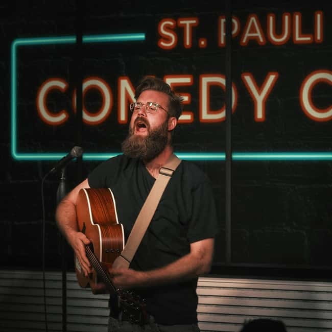 Hamburg: St. Pauli Comedy Club - Pricing and Booking Flexibility