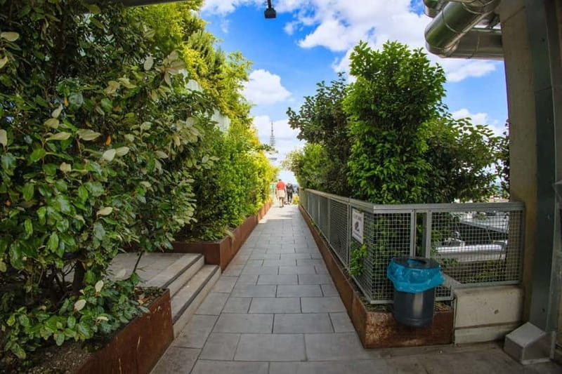 Hamburg: St. Pauli Green Bunker Tour in German - Exploring the History of Flak Tower IV in Hamburg