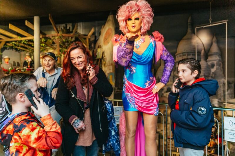 Hamburg: Ticket to the Panoptikum Waxworks - Key Points