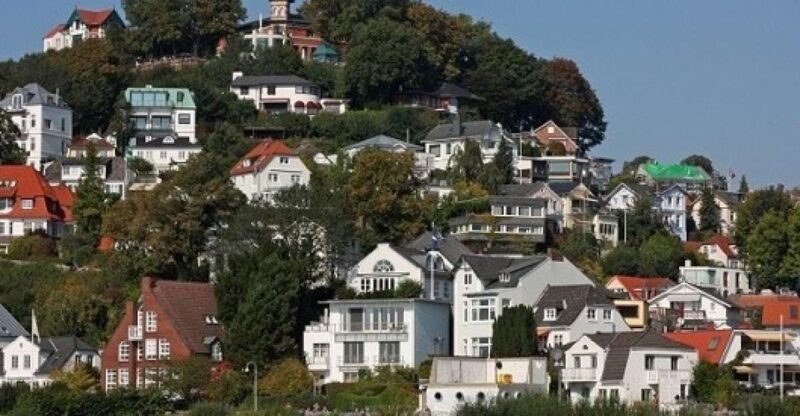 Hamburg: Tour of Blankenese on the Banks of the Elbe - Panoramic Views from the Süllberg Hilltop