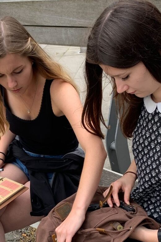 Hamburg: Treasure Hunt Game through HafenCity - Explore HafenCity Landmarks through Puzzle Solving