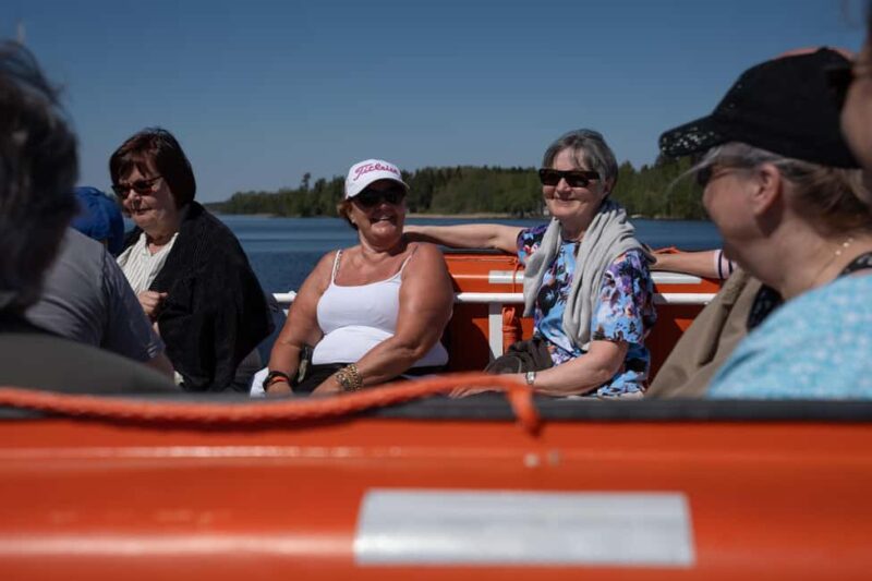 Hämeenlinna: Hiidenjoki river Cruise - Private Cruises for Groups of Up to 50