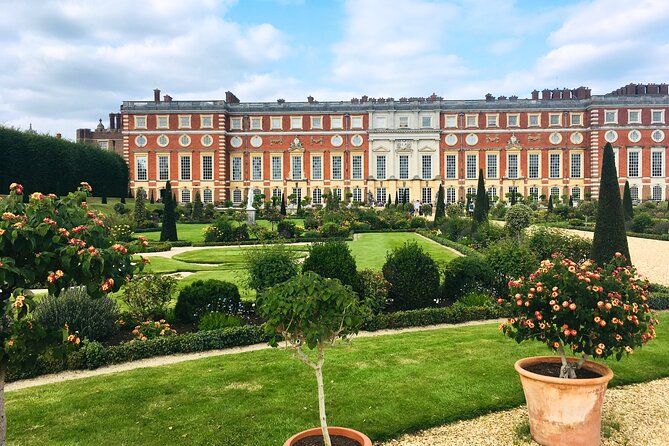 Hampton Court Palace Half Day Trip from London with Tickets - Realities of the Tour Experience Based on Feedback
