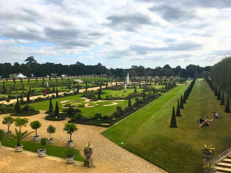 Hampton Court Palace Half-Day Trip from London with Tickets - Exploring the Tudor and Baroque Architecture