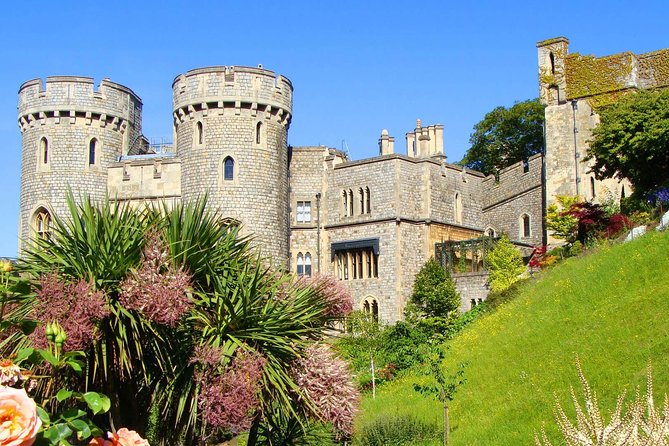 Hampton Court Palace & Windsor Castle Private Car Tour from London - Including Expert Guides and Comfortable Transportation