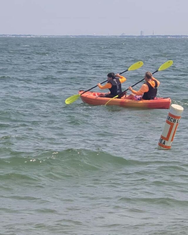 Hampton: Tandem Kayak Rental at Buckroe Beach - Discover Chesapeake Bay with Hamptons Tandem Kayak Rental