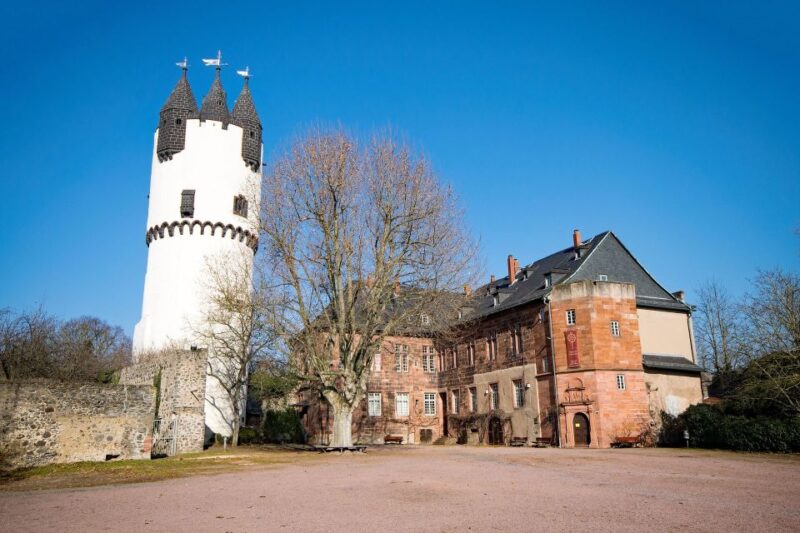 Hanau: Private Guided Walking Tour - The Grimm Brothers’ Connection and Fairy Tale Symbols
