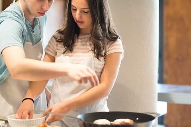 Hands on Deluxe Traditional 4-course dinner with fresh pasta - What Makes the Menu and Cooking Technique Special
