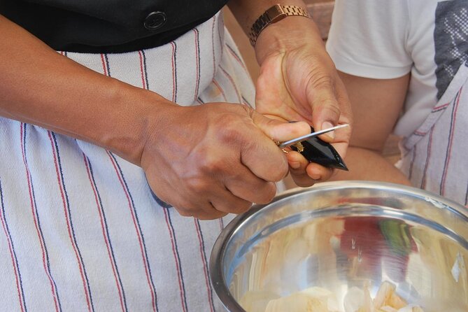 Hands-on Fideua or Paella Class in Barcelona in a Local's Home - Key Points