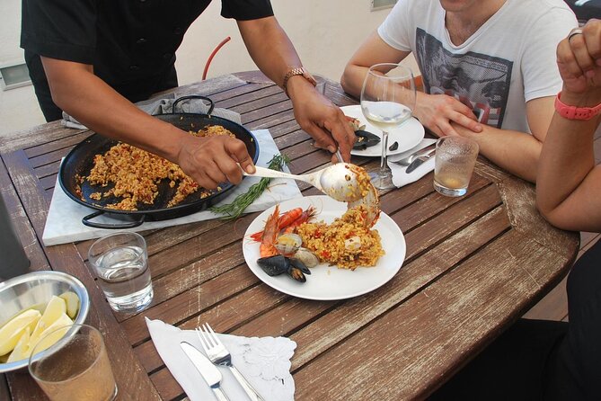 Hands-on Fideua or Paella Class in Barcelona in a Local's Home - Who Will Love This Experience Most