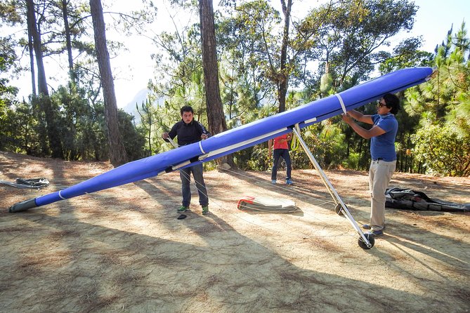 Hang gliding in Valle de Bravo - The Flight Over El Peñon: A Visual Feast