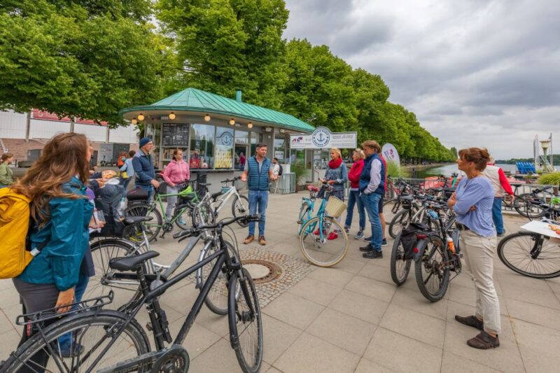 Hannover: Guided Bike Tour for Foodies with Tastings - Key Points