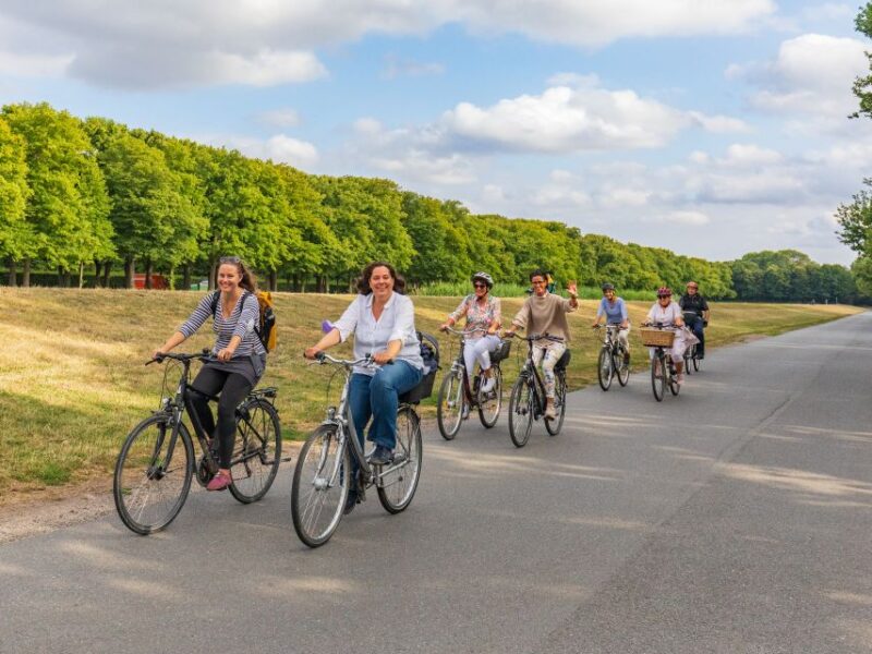 Hannover: Guided Bike Tour for Foodies with Tastings - Meeting Point and Tour Logistics