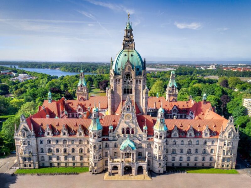 Hannover: New Town Hall exclusive Guided Walking Tour - Key Points