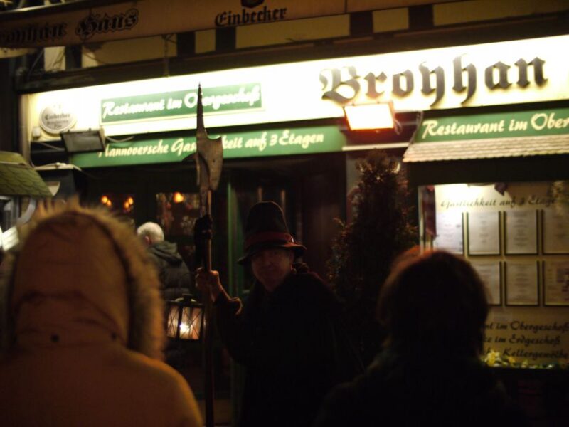 Hanover: Night tour with night watchman Melchior - Hanover: Night tour with night watchman Melchior