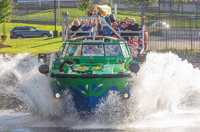 Harbour Hopper Tours: Charlottetown, PEI - The Harbour Cruise: Sights and Ocean Breezes