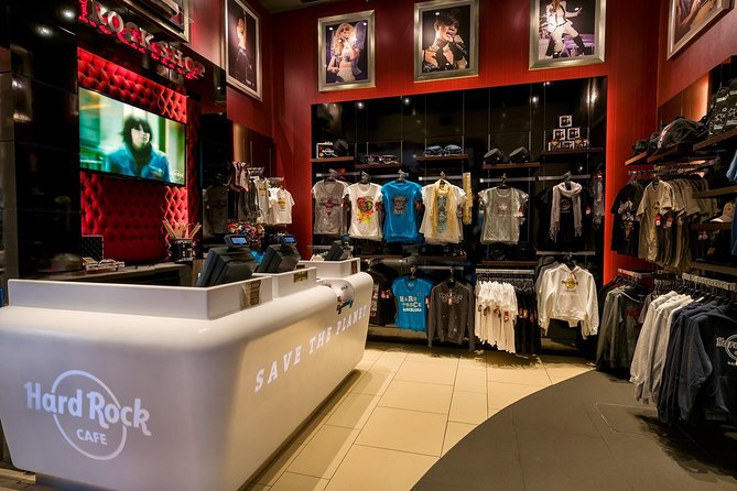 Hard Rock Cafe Barcelona with Set Lunch or Dinner - The Atmosphere and Service Quality