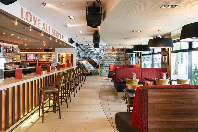 Hard Rock Cafe Berlin With Set Lunch or Dinner - Key Points