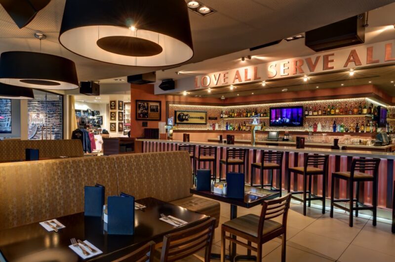 Hard Rock Cafe Berlin with Set Menu for Lunch or Dinner - Practical Information on Booking and Duration