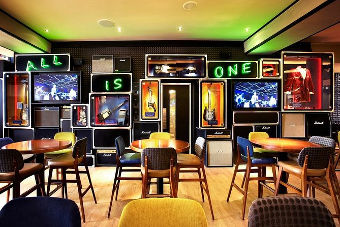 Hard Rock Cafe Copenhagen with Set Menu for Lunch or Dinner - Hard Rock Café Copenhagen: Prime Location on Vesterbrogade