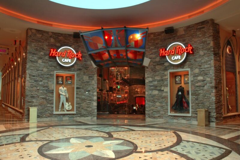 Hard Rock Cafe Foxwoods Resort, Connecticut - Enjoy a Flavorful Meal in an Iconic Rock ‘n’ Roll Setting at Foxwoods Resort