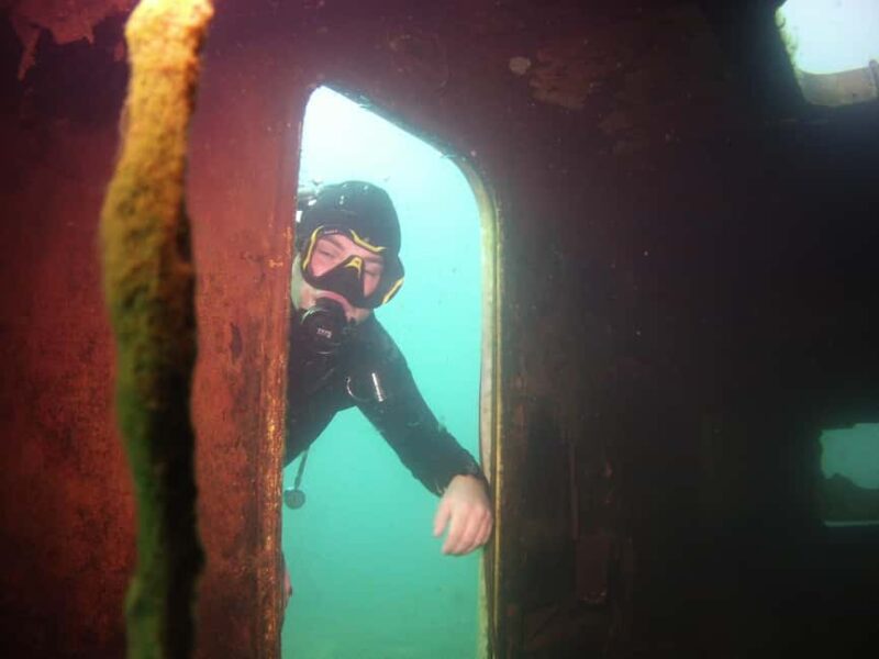Haren: Dive accompaniment in Lake Dankern - Starting Point at Tauchschule Dankern near Plünnhock Restaurant