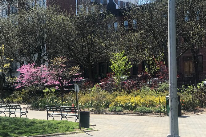 Harlem Saturday Gospel and Brunch Tour - Viewing the Adam Clayton Powell Jr. Statue