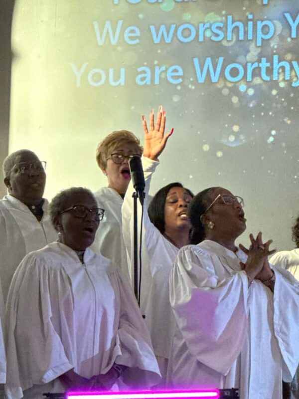 Harlem walking tour in French and Gospel Mass in a small group - Key Points