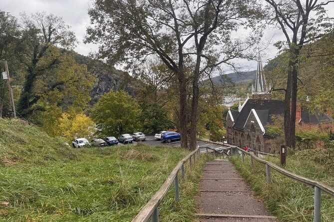 Harpers Ferry Proffesional Guided Tour - Discovering the Confluence of the Potomac and Shenandoah Rivers