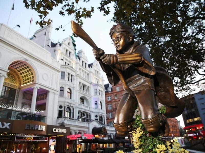 Harry Potter all over London! - Key Points